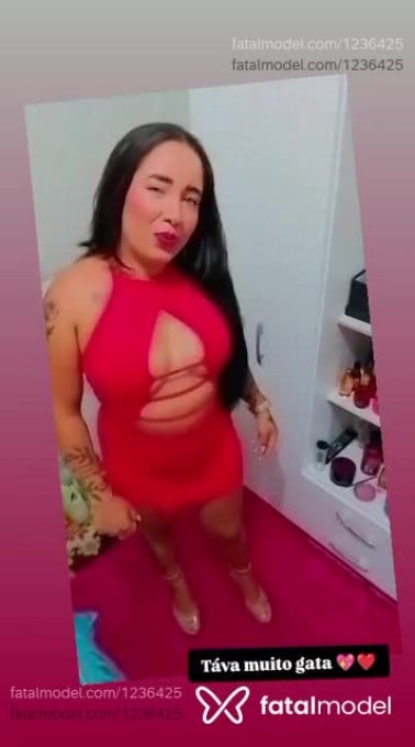 Acompanhante mulher morena (o) de olhos verdes em Uberlândia Acompanhante mulher morena (o) de olhos verdes em Uberlândia - Alycia