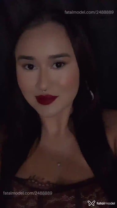 Acompanhante mulher morena (o) de olhos pretos em Goiânia Acompanhante mulher morena (o) de olhos pretos em Goiânia - Juliana Ju