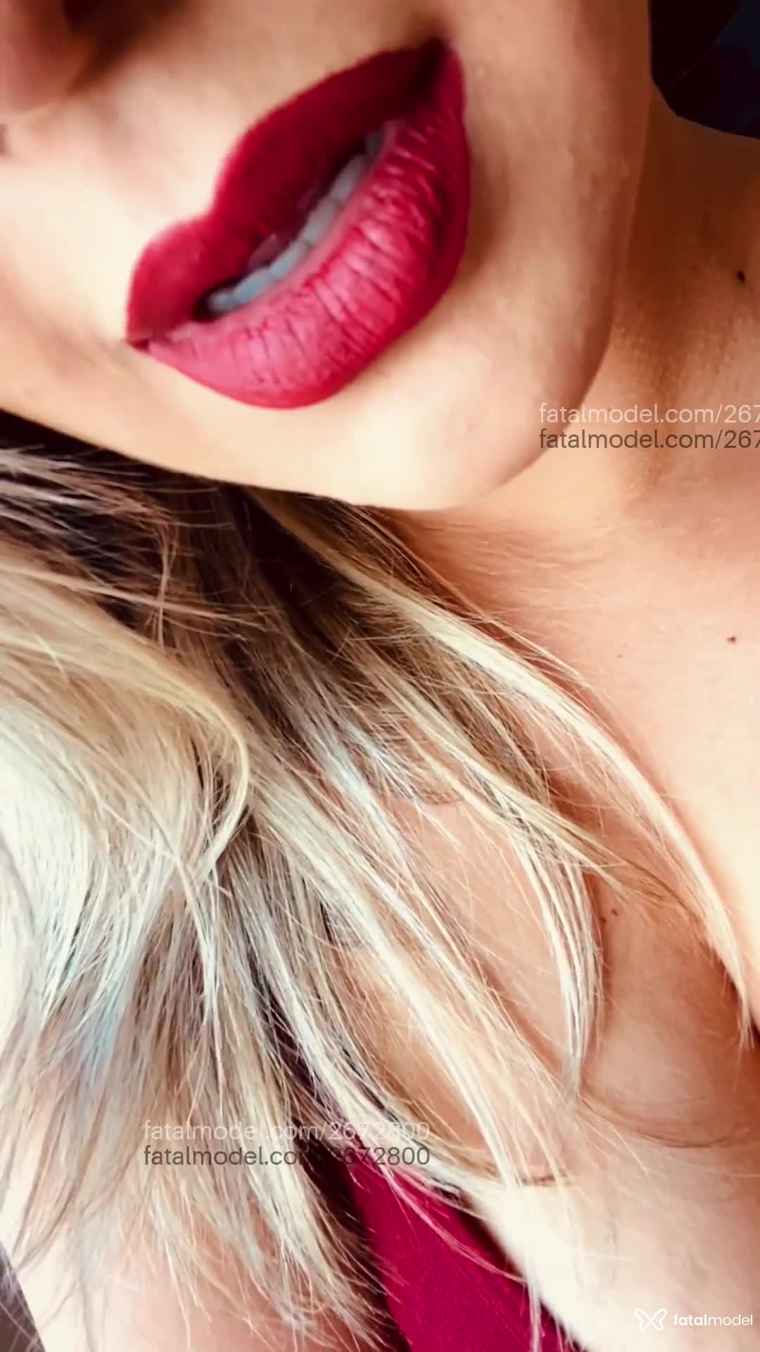 Acompanhante mulher loira (o) de olhos castanhos em São José dos Campos Acompanhante mulher loira (o) de olhos castanhos em São José dos Campos - Priscila Dantas
