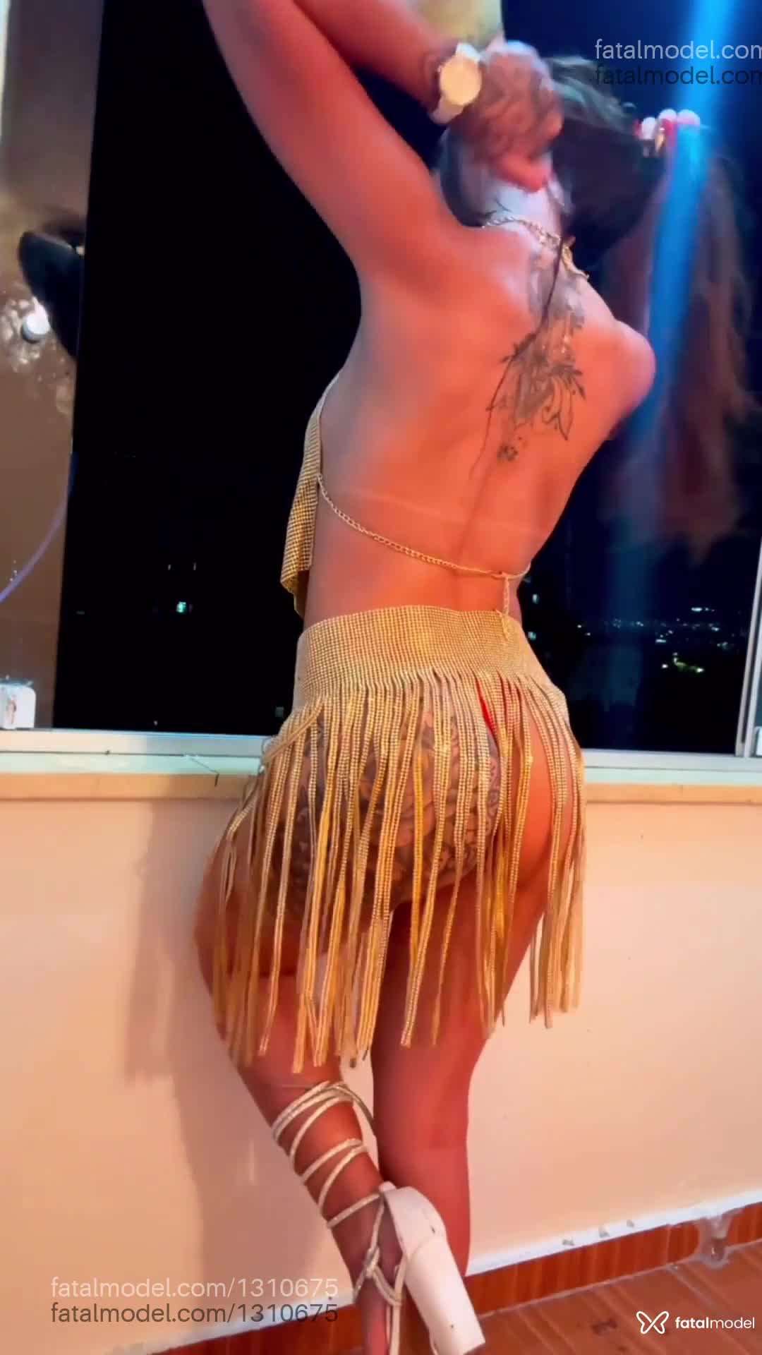 Acompanhante mulher com cabelo castanho de olhos castanhos em Canoas - Bruna