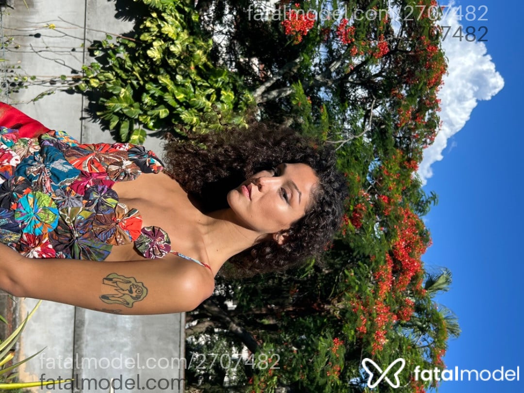 Acompanhante mulher trans morena (o) de olhos castanhos em São Paulo - Bela Vitória