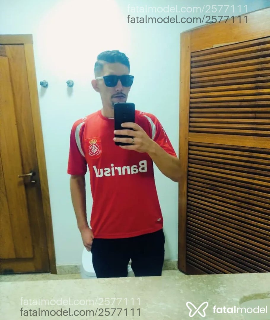 Acompanhante homem loira (o) de olhos verdes em Porto Alegre - Fernando