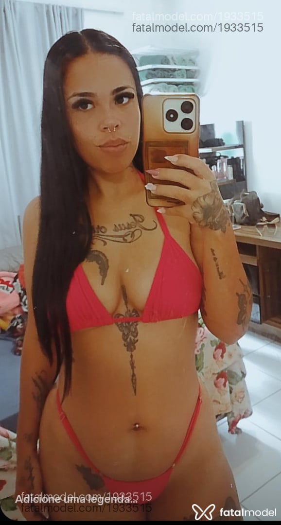 Acompanhante mulher morena (o) de olhos pretos em Itapema - Bebélzinha