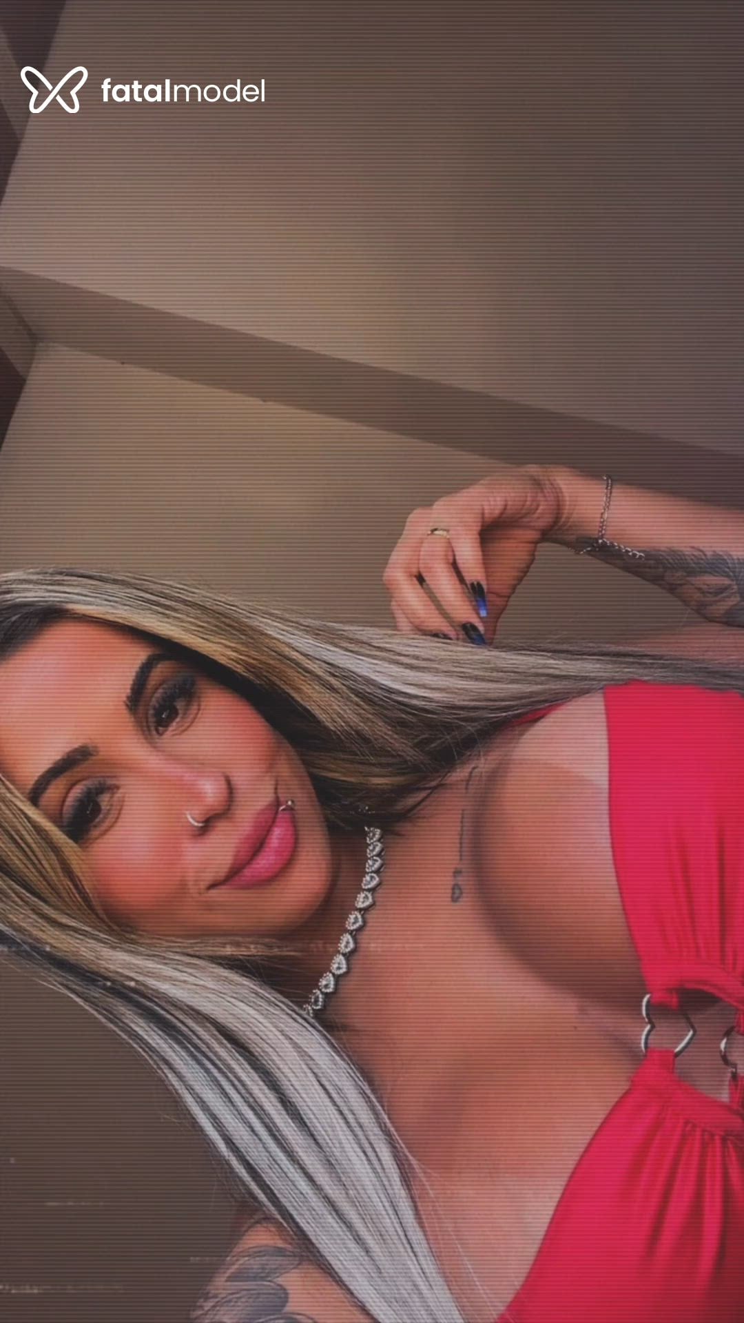 Acompanhante mulher loira (o) de olhos castanhos em Petrópolis Acompanhante mulher loira (o) de olhos castanhos em Petrópolis - Clara Pessanha