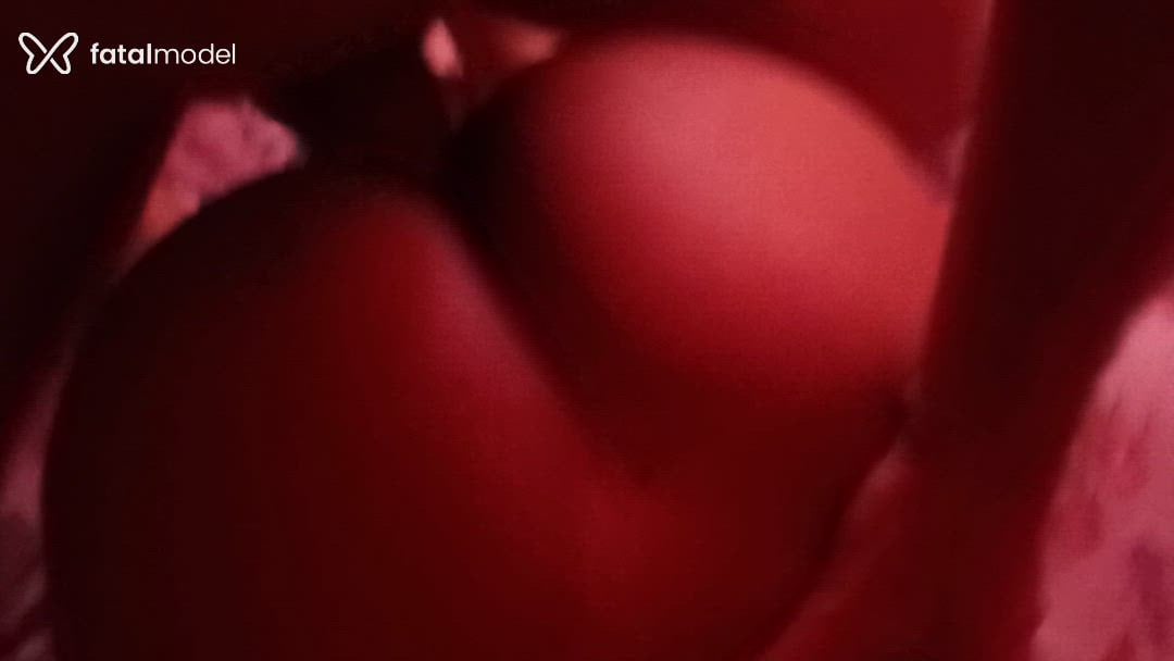Acompanhante mulher loira (o) de olhos castanhos - Karina lara