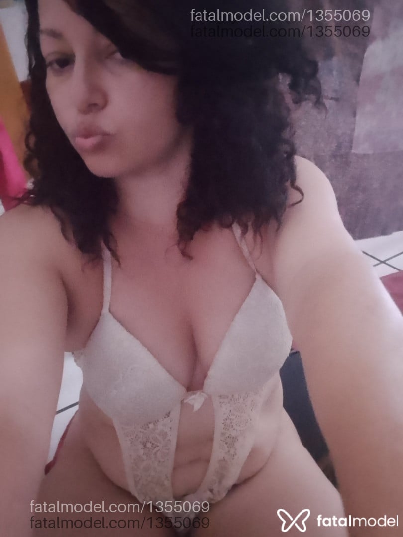 Acompanhante mulher morena (o) de olhos pretos em Ribeirão Preto Acompanhante mulher morena (o) de olhos pretos em Ribeirão Preto - Quiro