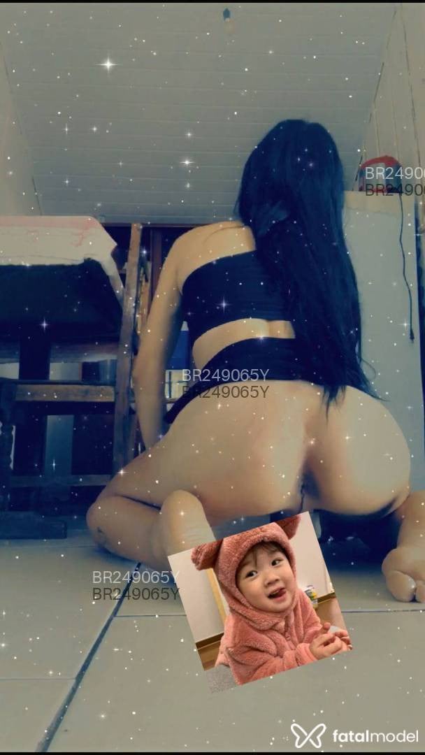 Acompanhante travesti morena (o) de olhos castanhos em Umuarama Acompanhante travesti morena (o) de olhos castanhos em Umuarama - Yasmin Lovatelly