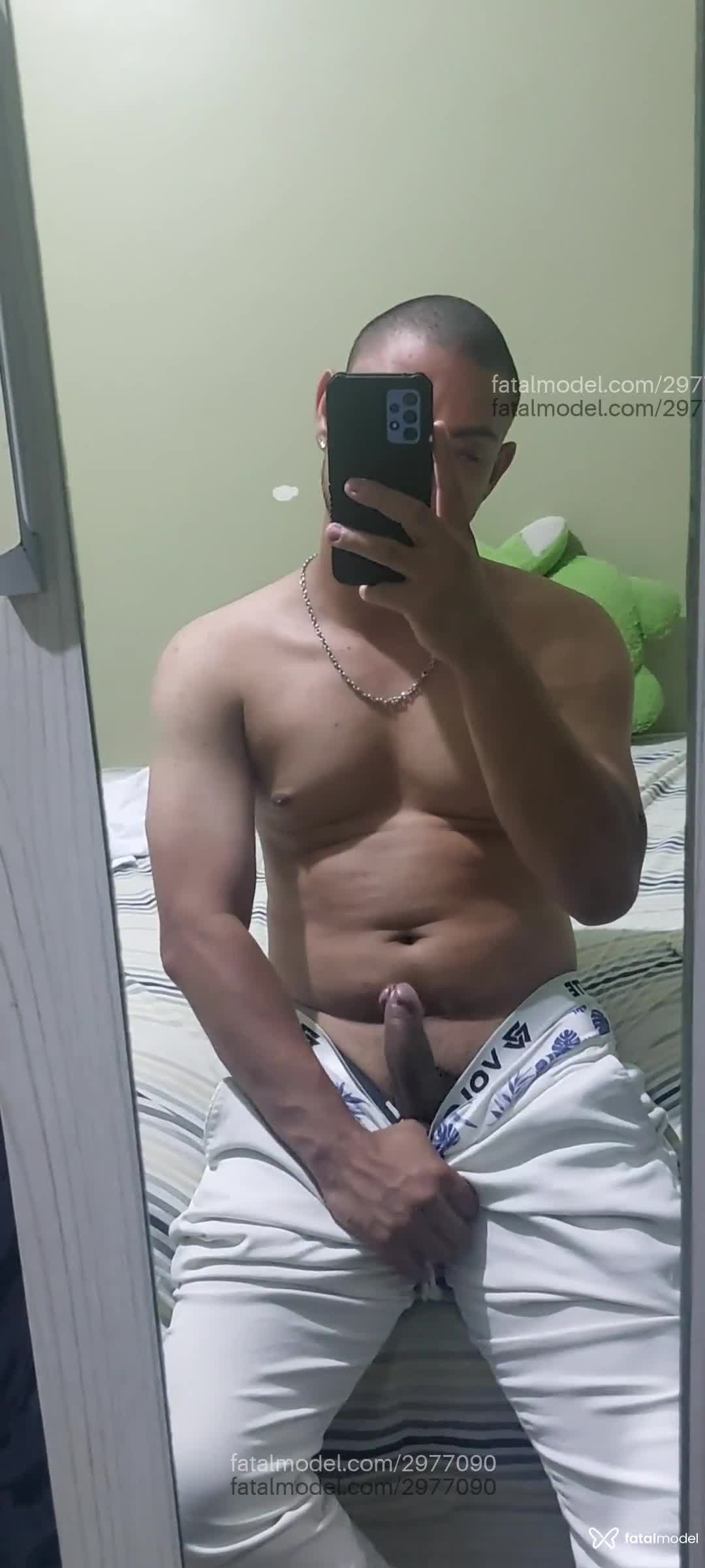 Acompanhante homem morena (o) de olhos castanhos em São Paulo - Ragnar