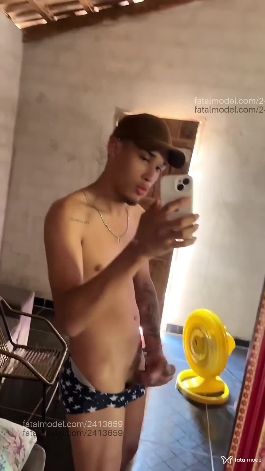 Acompanhante homem com cabelo castanho de olhos castanhos em Goiânia - Eduardo Souza