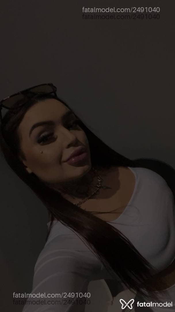Acompanhante mulher com cabelo castanho de olhos castanhos em Pelotas - Bruna