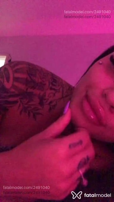 Acompanhante mulher com cabelo castanho de olhos castanhos em Pelotas - Bruna