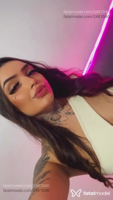 Acompanhante mulher com cabelo castanho de olhos castanhos em Pelotas - Bruna
