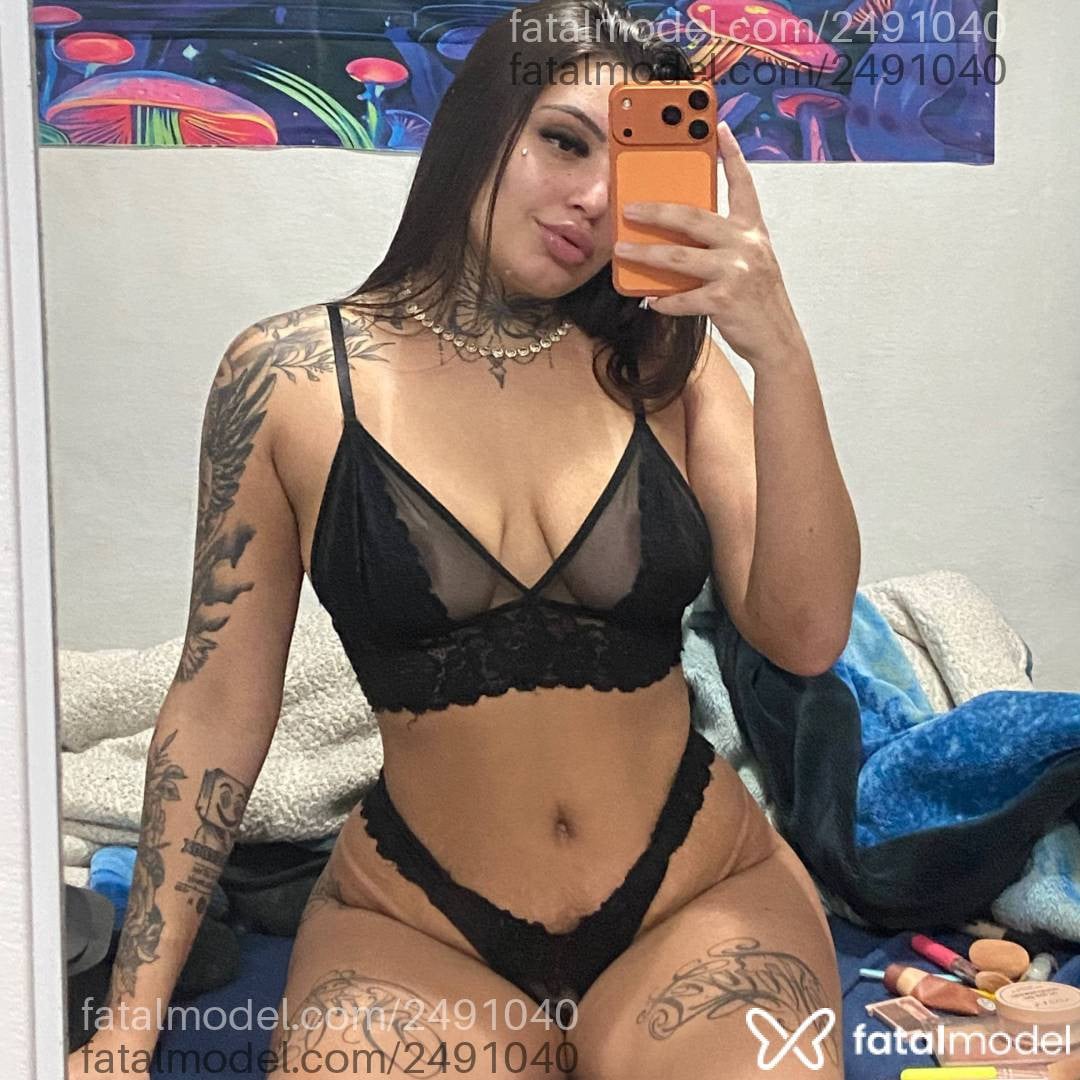 Acompanhante mulher com cabelo castanho de olhos castanhos em Pelotas - Bruna