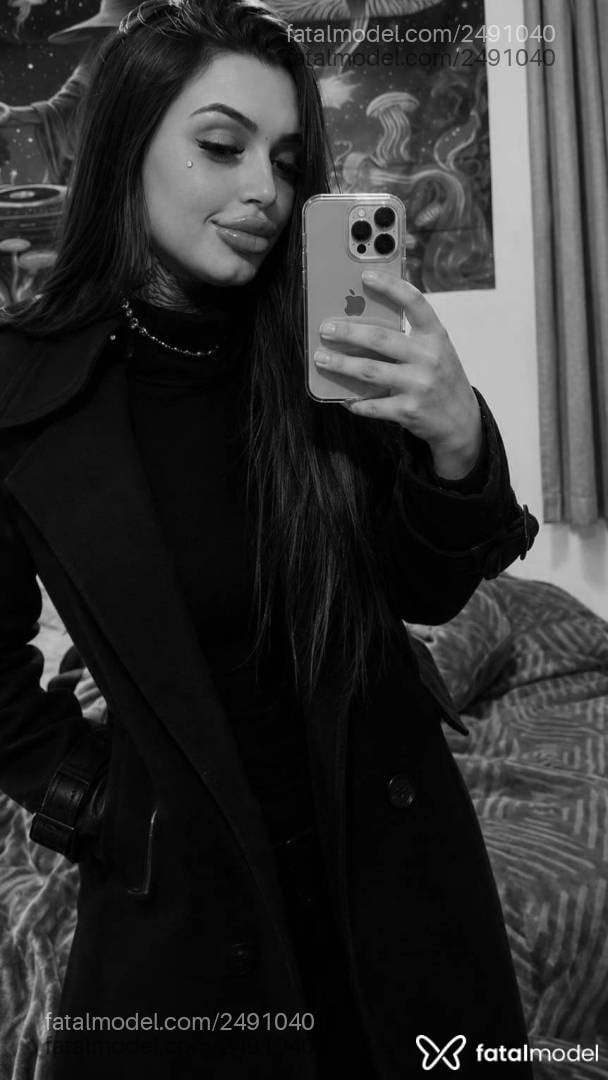 Acompanhante mulher com cabelo castanho de olhos castanhos em Pelotas - Bruna