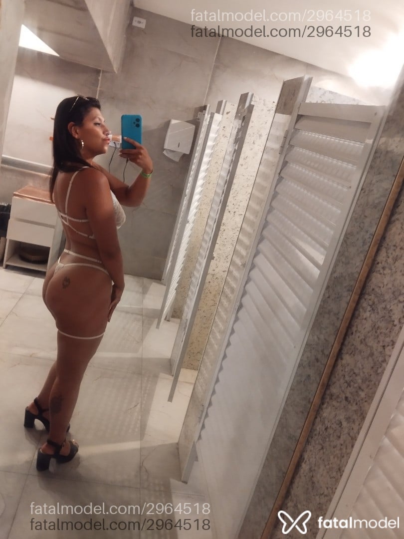 Acompanhante mulher morena (o) de olhos castanhos em Curitiba Acompanhante mulher morena (o) de olhos castanhos em Curitiba - Patrícia