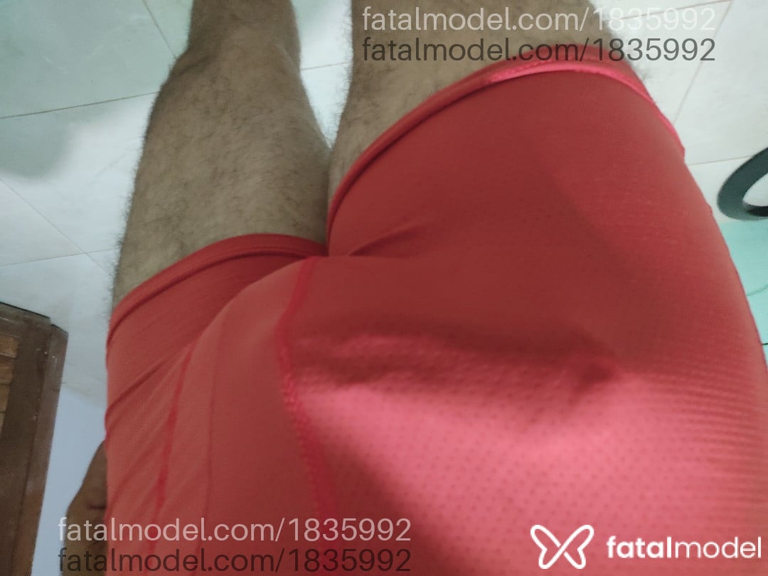 Acompanhante homem morena (o) de olhos castanhos - Pablo