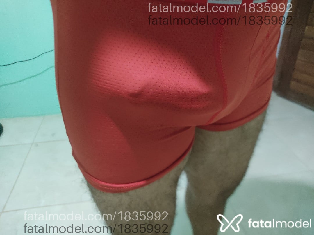 Acompanhante homem morena (o) de olhos castanhos - Pablo