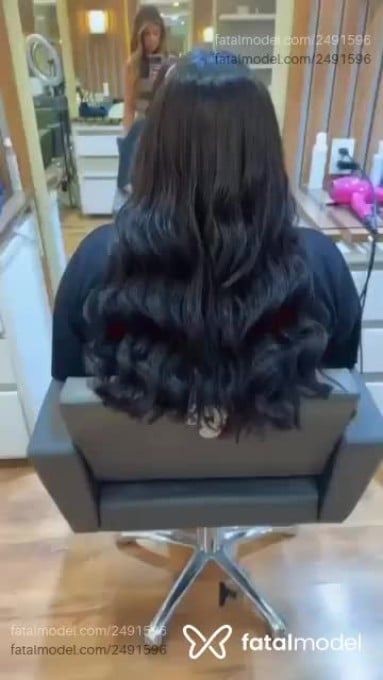 Acompanhante mulher trans com cabelo castanho de olhos castanhos em Juiz de Fora - Natálie Alencar