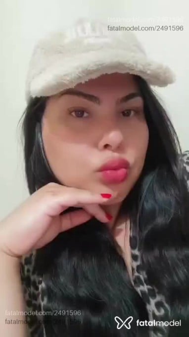 Acompanhante mulher trans com cabelo castanho de olhos castanhos em Juiz de Fora - Natálie Alencar