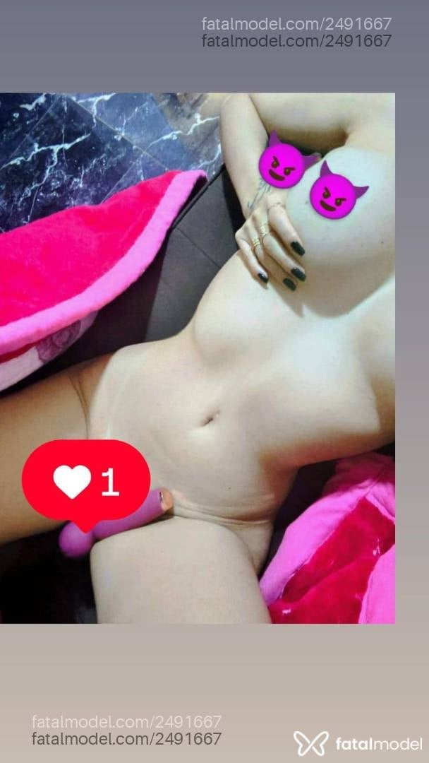 Acompanhante mulher loira (o) de olhos castanhos em Chapecó - Julia Becker