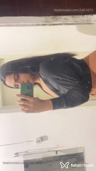 Acompanhante mulher trans morena (o) de olhos pretos - Gleyce Lima Acompanhante mulher trans morena (o) de olhos pretos - Gleyce Lima