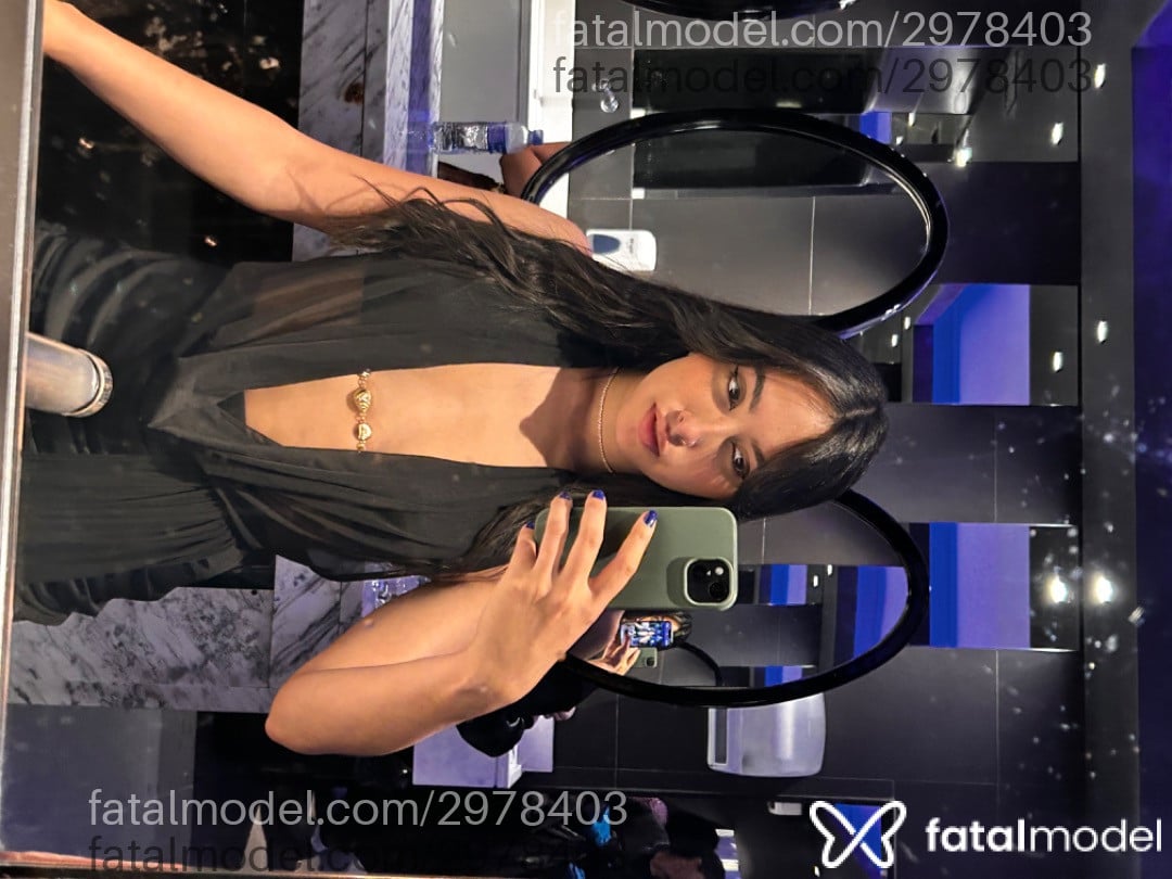 Acompanhante mulher morena (o) de olhos castanhos em Santos Acompanhante mulher morena (o) de olhos castanhos em Santos - Falagabyzinha