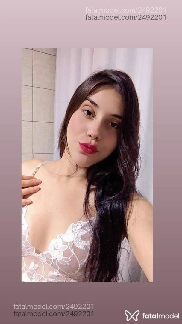 Acompanhante mulher com cabelo castanho de olhos castanhos em Criciúma - Julia Ferrari