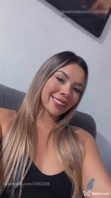Acompanhante mulher loira (o) de olhos castanhos em Armação dos Búzios Acompanhante mulher loira (o) de olhos castanhos em Armação dos Búzios - Safira