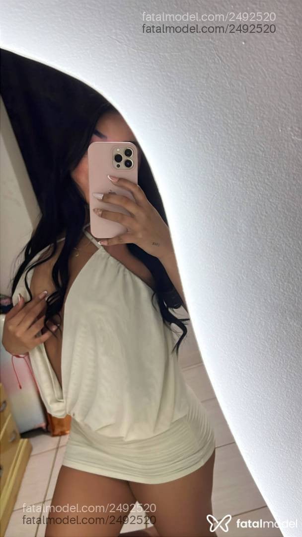 Acompanhante mulher morena (o) de olhos castanhos - Yasmim Cibeli