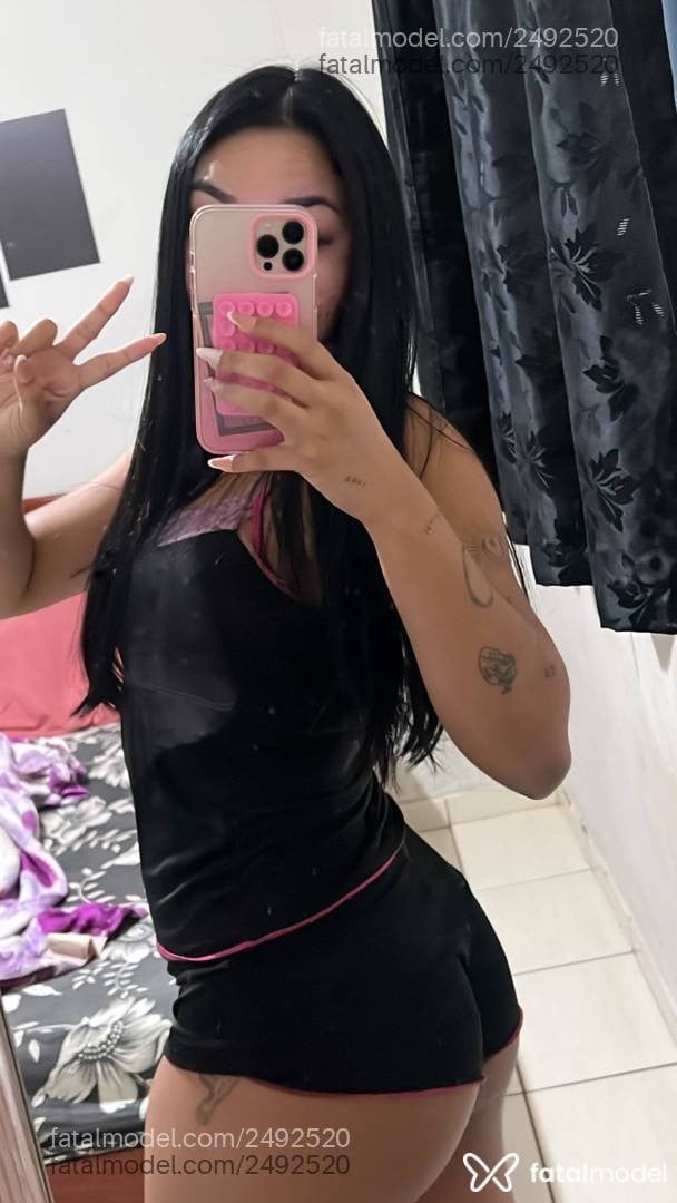 Acompanhante mulher morena (o) de olhos castanhos - Yasmim Cibeli