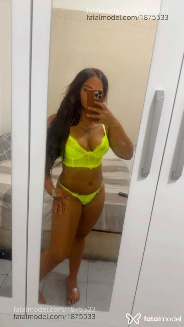 Acompanhante mulher morena (o) de olhos castanhos em Guarujá - Bruna Biazy