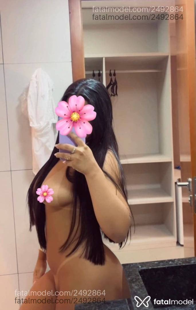 Acompanhante mulher morena (o) de olhos mel - Rebeca Biancatti