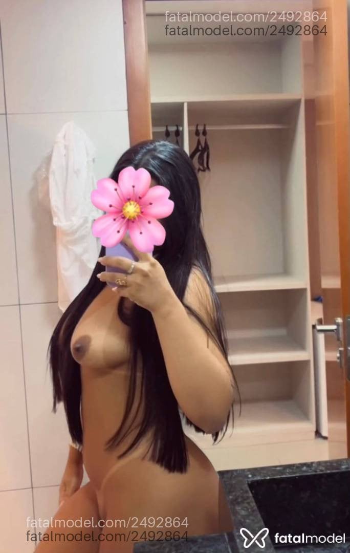 Acompanhante mulher morena (o) de olhos mel - Rebeca Biancatti