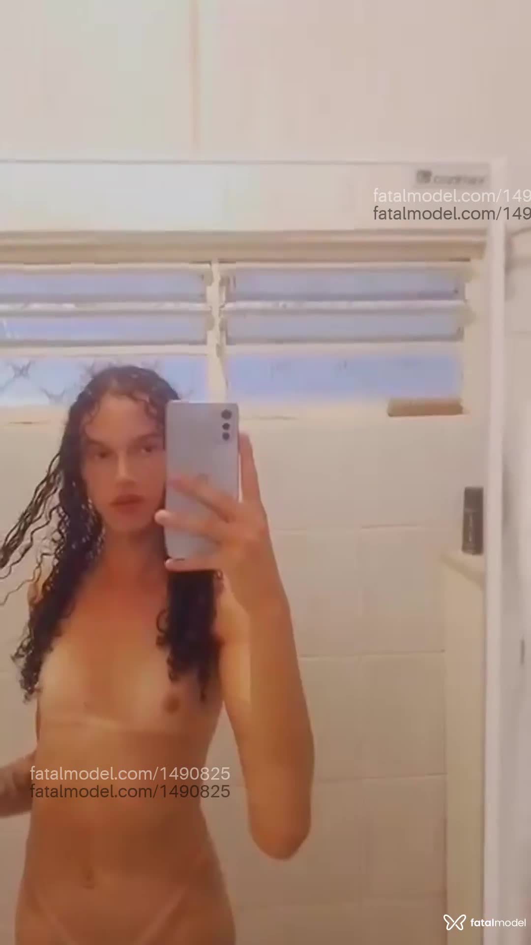 Acompanhante mulher trans morena (o) de olhos castanhos em Votuporanga - Gaby