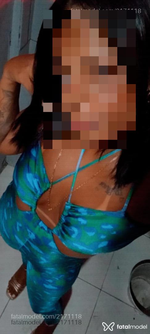 Acompanhante mulher morena (o) de olhos castanhos em Caratinga Acompanhante mulher morena (o) de olhos castanhos em Caratinga - Rayalla