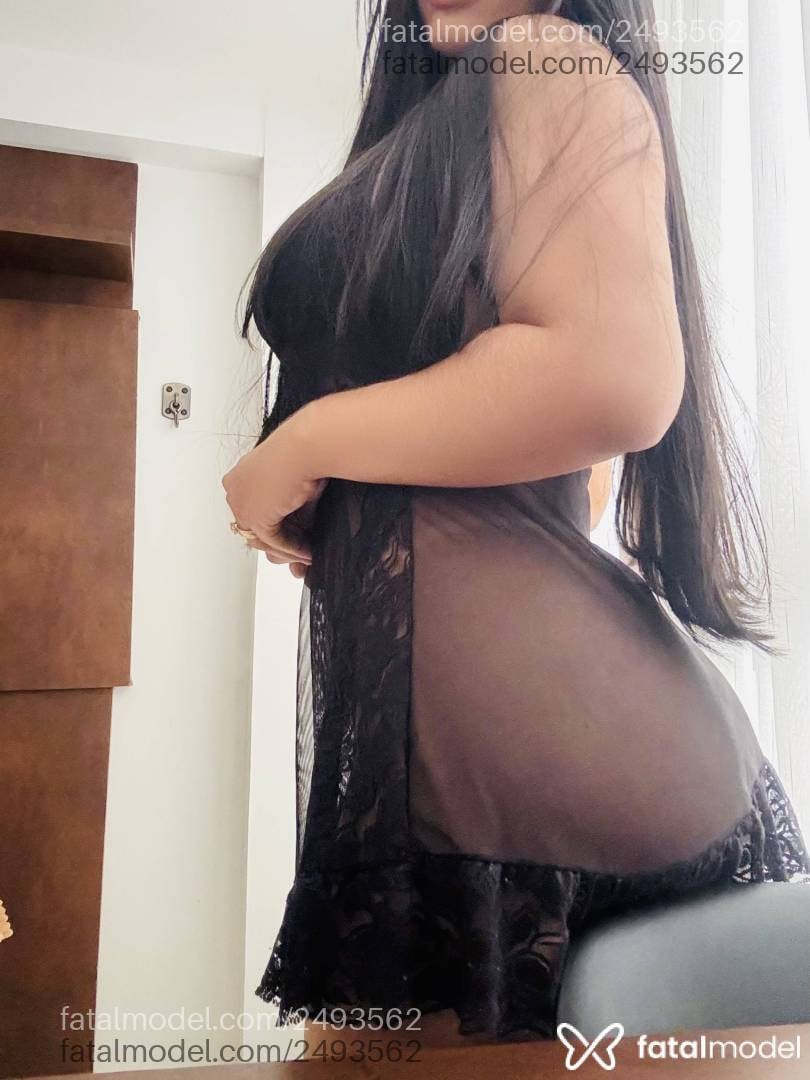 Acompanhante mulher morena (o) de olhos pretos - Bianca Macêdo