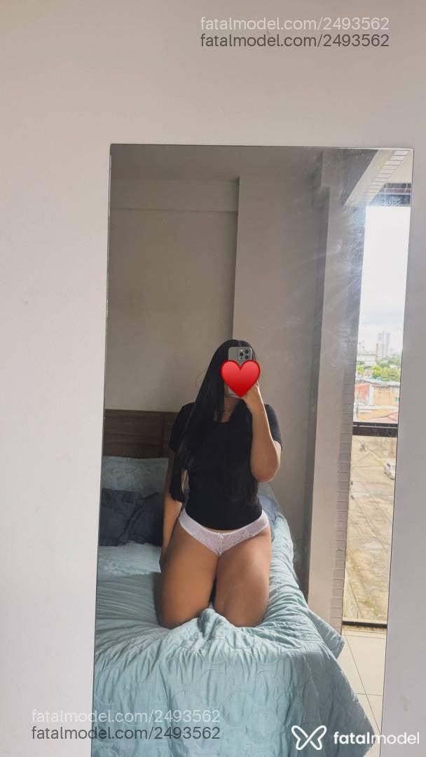 Acompanhante mulher morena (o) de olhos pretos - Bianca Macêdo