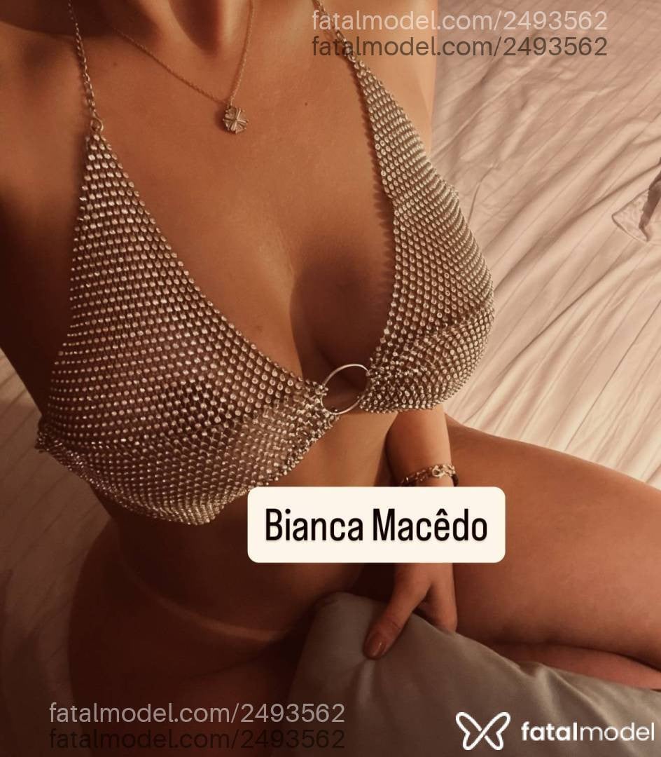 Acompanhante mulher morena (o) de olhos pretos - Bianca Macêdo