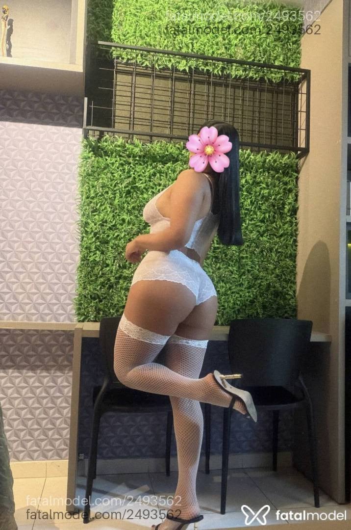 Acompanhante mulher morena (o) de olhos pretos - Bianca Macêdo