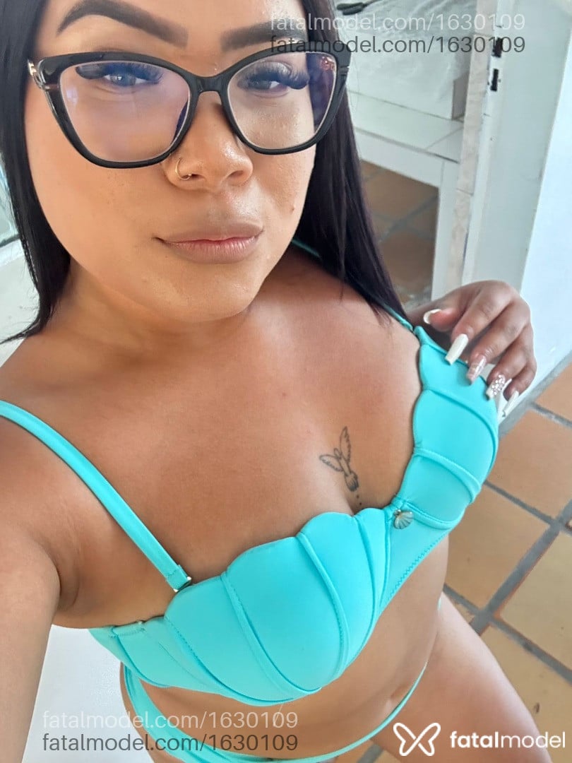Acompanhante mulher morena (o) de olhos verdes em São Gabriel - Manuela