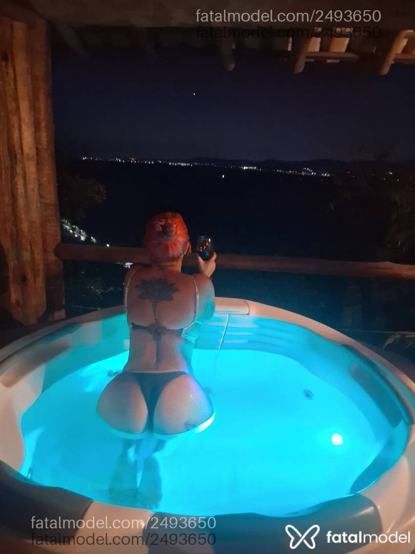 Acompanhante mulher ruiva (o) de olhos castanhos em Nova Iguaçu - Virgínia Fiuza