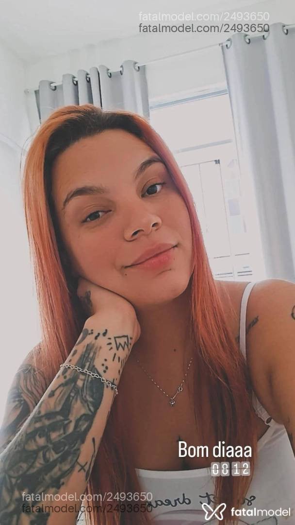Acompanhante mulher ruiva (o) de olhos castanhos em Volta Redonda - Virgínia Fiuza