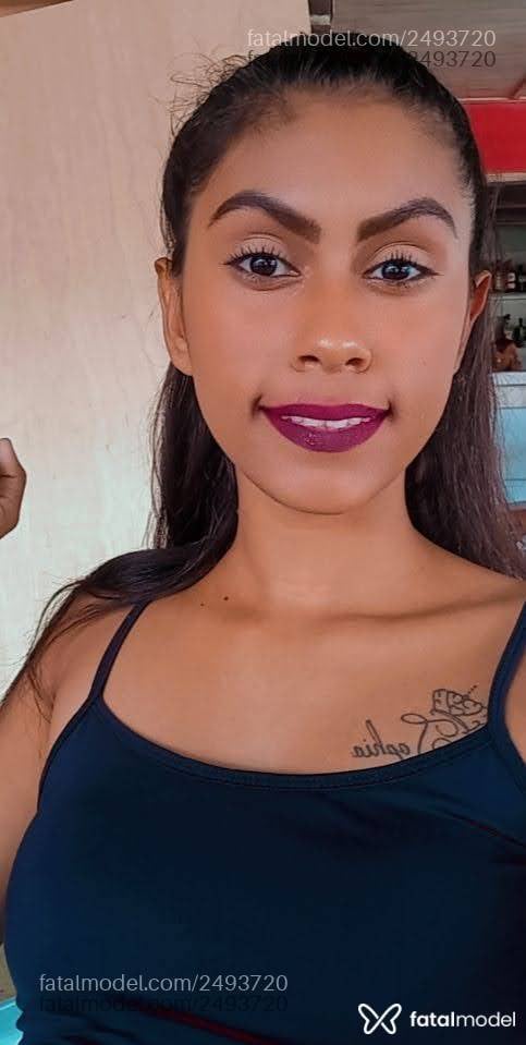Acompanhante mulher com cabelo castanho de olhos castanhos - Rayna Alves Acompanhante mulher com cabelo castanho de olhos castanhos - Rayna Alves