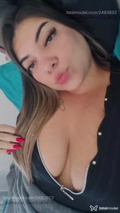 Acompanhante mulher loira (o) de olhos castanhos em Capão da Canoa - Universitárianinfa