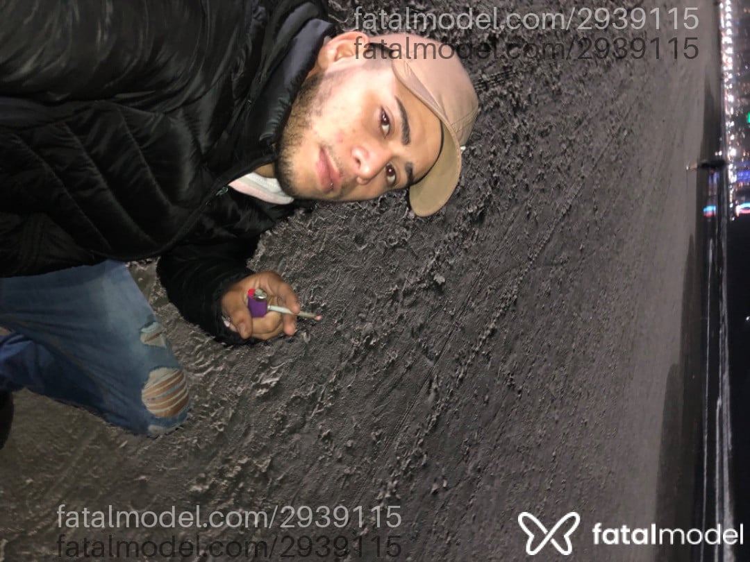 Acompanhante homem com cabelo castanho de olhos castanhos em Brusque - Felipe Monteiro