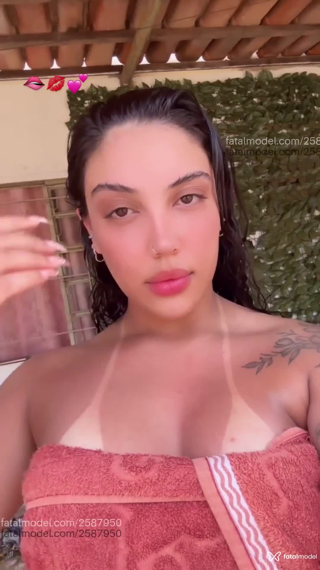 Acompanhante mulher com cabelo castanho de olhos castanhos em Rio Verde - Rafaela Fernandes