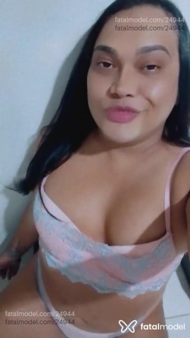 Acompanhante travesti morena (o) de olhos castanhos em Ourinhos Acompanhante travesti morena (o) de olhos castanhos em Ourinhos - Juju