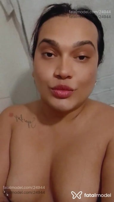 Acompanhante travesti morena (o) de olhos castanhos em Ourinhos Acompanhante travesti morena (o) de olhos castanhos em Ourinhos - Juju
