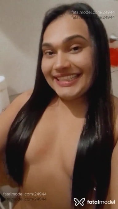 Acompanhante travesti morena (o) de olhos castanhos em Ourinhos Acompanhante travesti morena (o) de olhos castanhos em Ourinhos - Juju