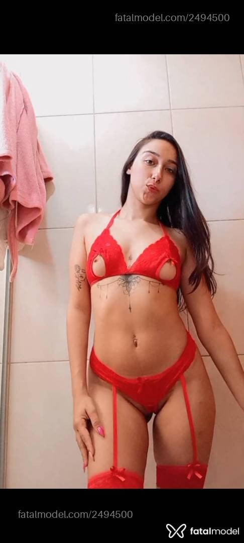 Acompanhante mulher morena (o) de olhos castanhos - Sttephany